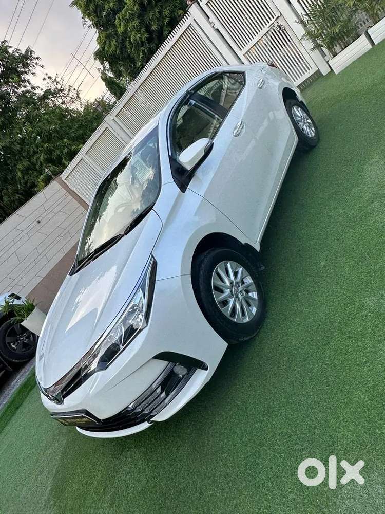 Toyota Corolla Altis 1.8g Limited, 2018, Petrol