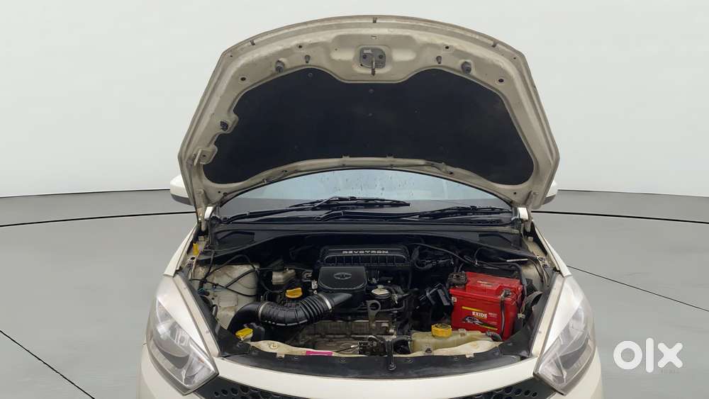 Tata Tiago 1.2 Revotron Xt, 2016, Petrol
