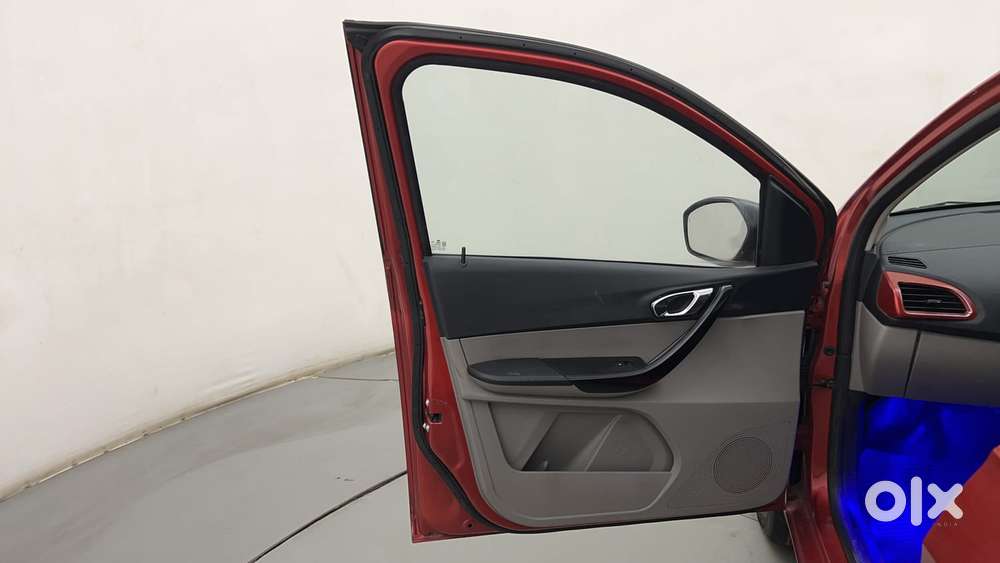 Tata Tiago Xz, 2017, Petrol