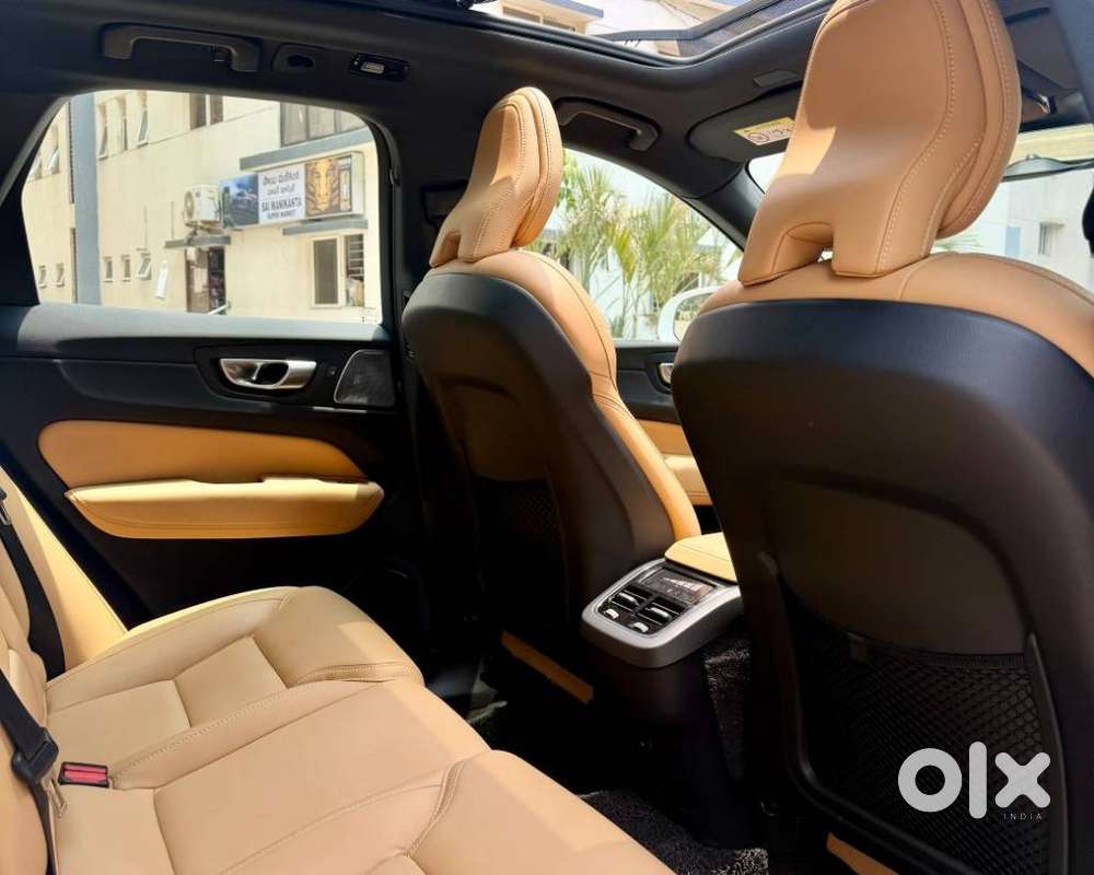 Volvo Xc60 Inscription D5, 2024, Petrol