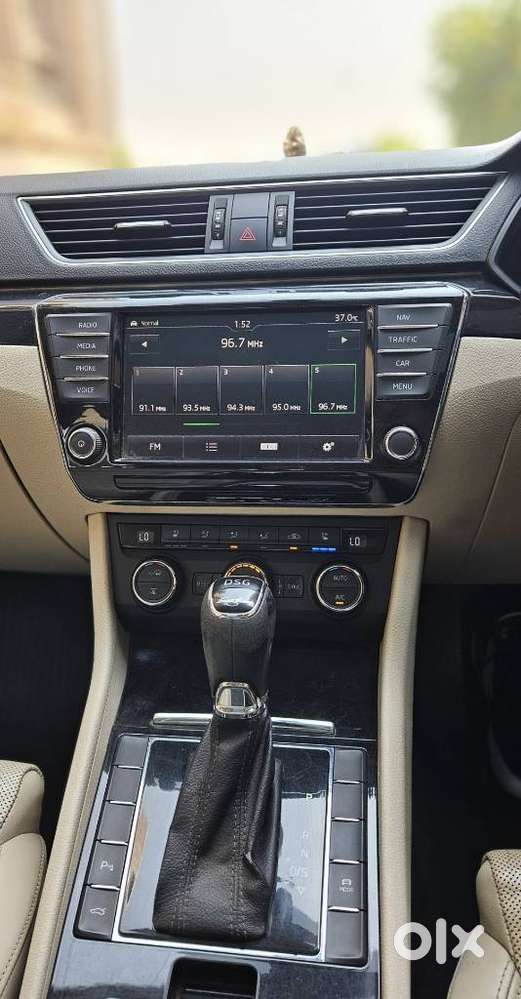 Skoda Superb Lk 1.8 Tsi At, 2017, Petrol
