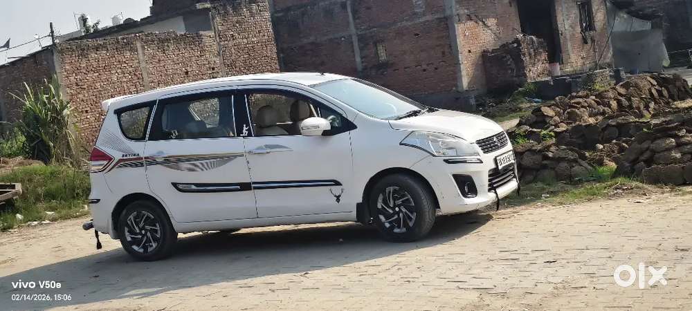Maruti Suzuki Ertiga 2015 कार