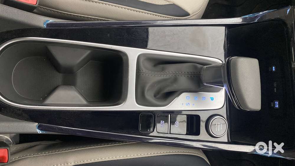 Hyundai Creta 1.5 Sx (o) Ivt Petrol, 2025, Petrol