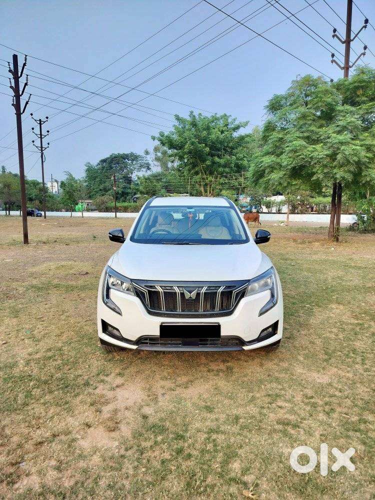 Mahindra Xuv700 2.2 Mx Diesel Mt 5 Str, 2024, Diesel