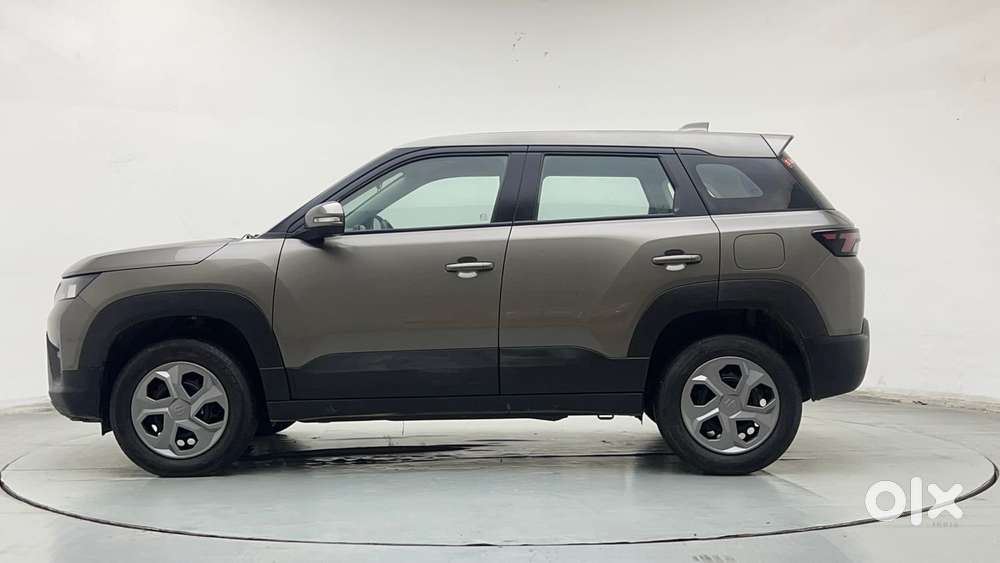 Maruti Suzuki Brezza Vxi At, 2024, Petrol