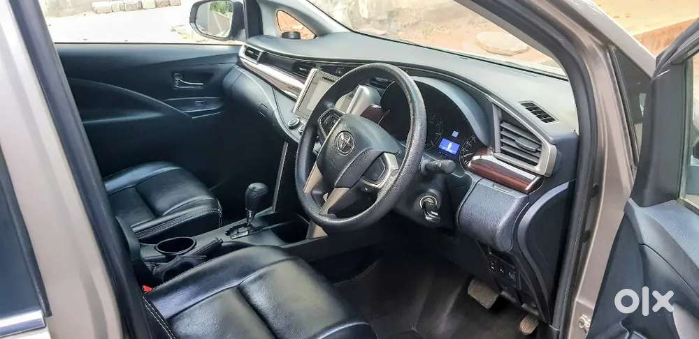 Toyota Innova Crysta 2018 2.8 At 8 Seater Diesel Well Maintained