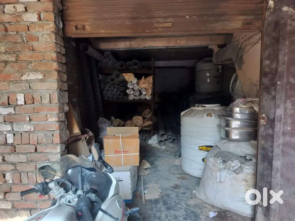 For rent an warehouse