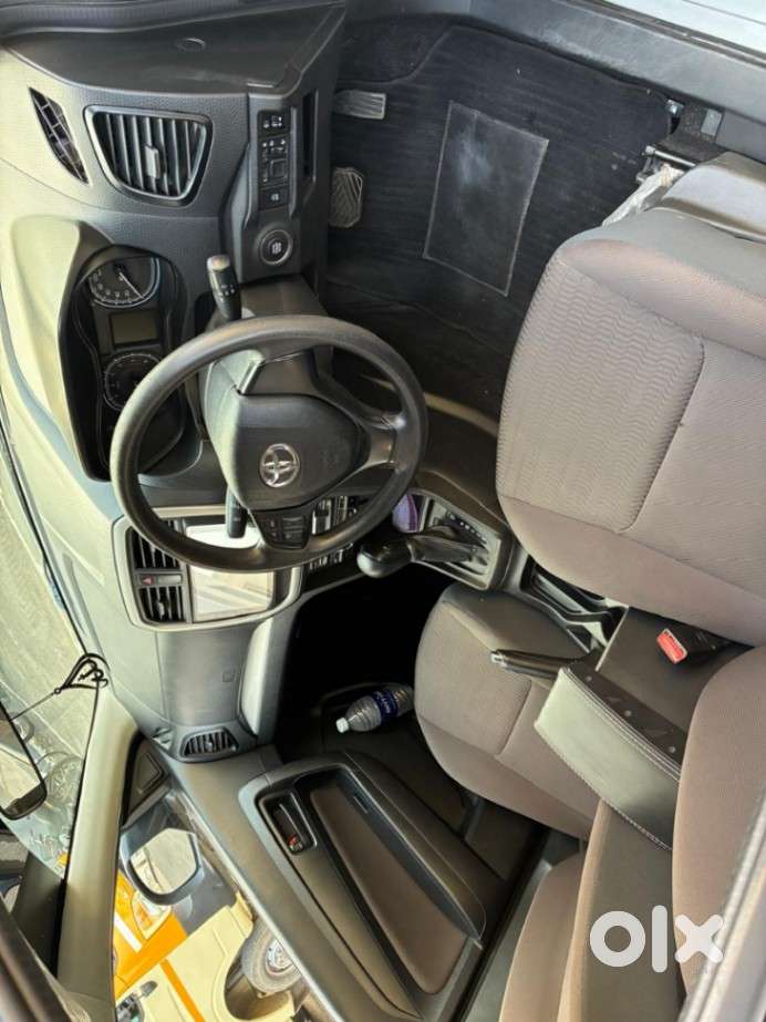 Toyota Urban Cruiser 1.5 Mid Grade At, 2022, Petrol