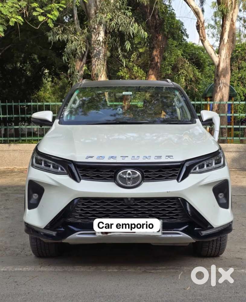 Toyota Fortuner Legender, 2022, Diesel