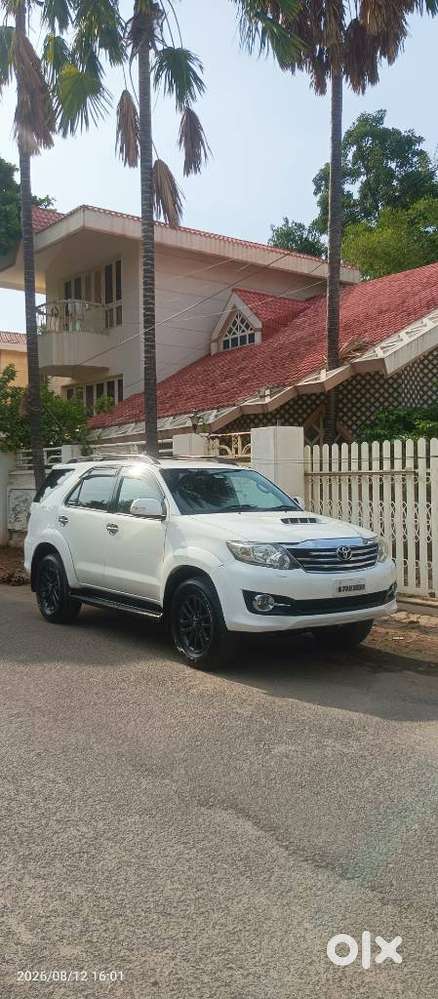 Toyota Fortuner 3.0 4x4 Manual, 2015, Diesel