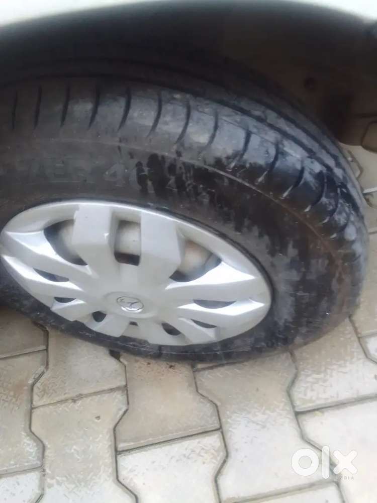 Maruti Suzuki Alto 2011 Petrol Manual Lxi New Tyer