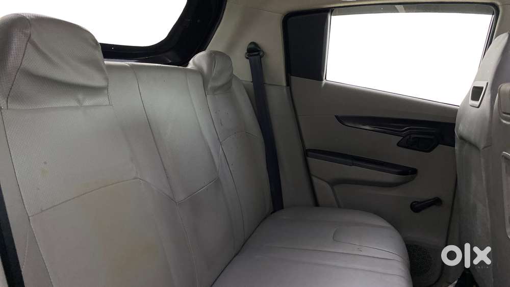 Mahindra Kuv 100 2016-2017 Mfalcon G80 K2, 2016, Petrol