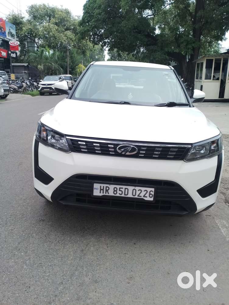 Mahindra Xuv300 W4, 2020, Petrol