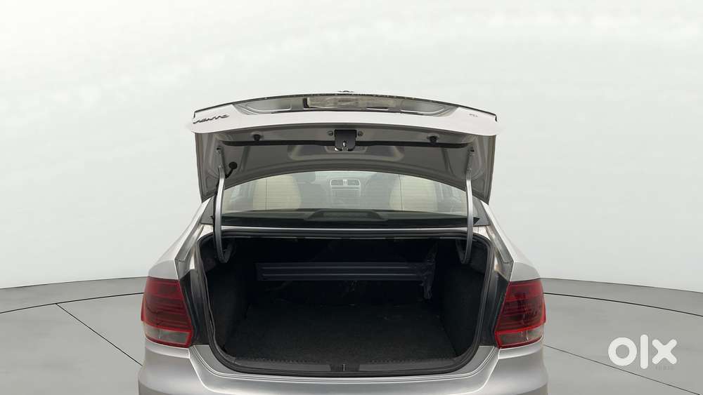 Volkswagen Vento 2013-2015 1.6 Highline, 2015, Petrol