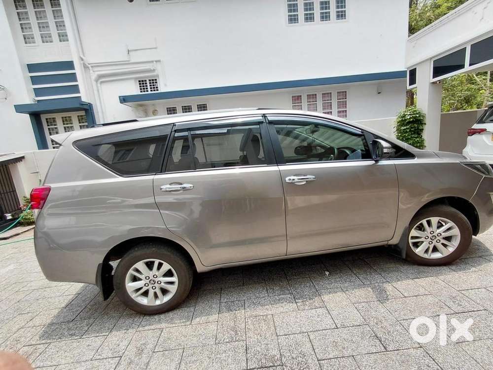 Toyota Innova Crysta 2017 Diesel 92386 Km Driven