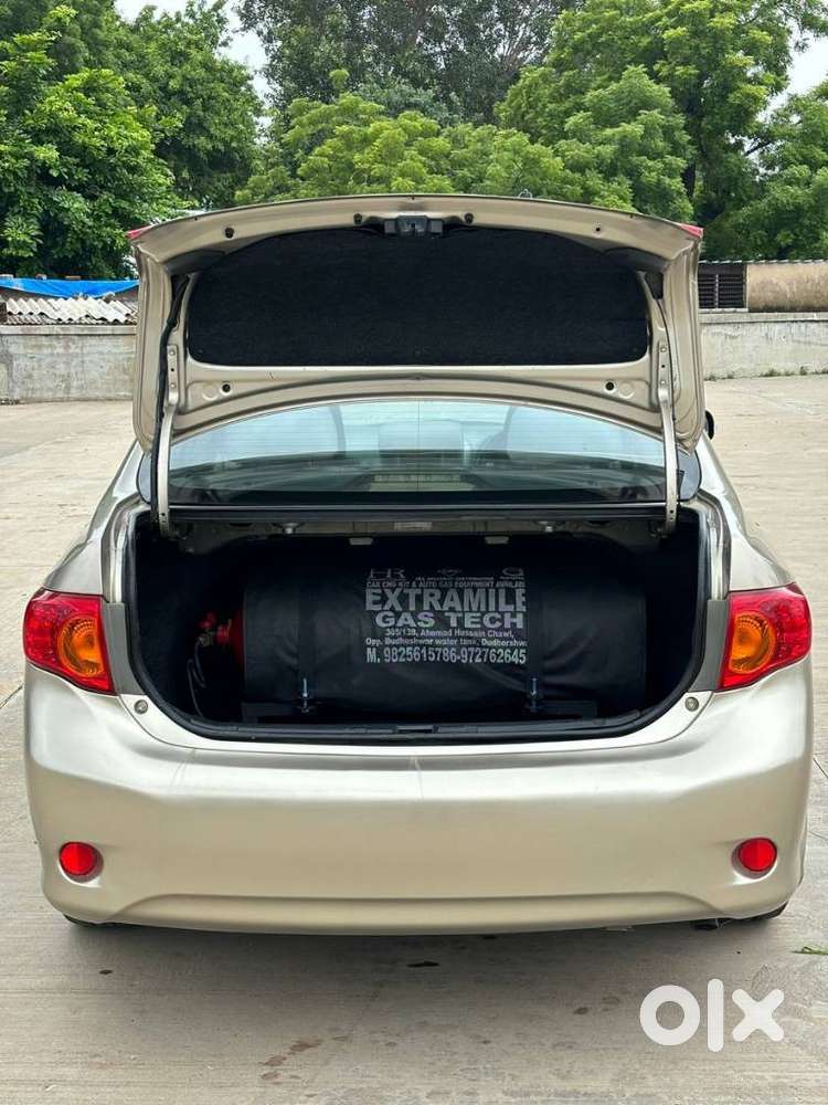 Toyota Corolla Altis 1.8 G Cng, 2010, Cng & Hybrids