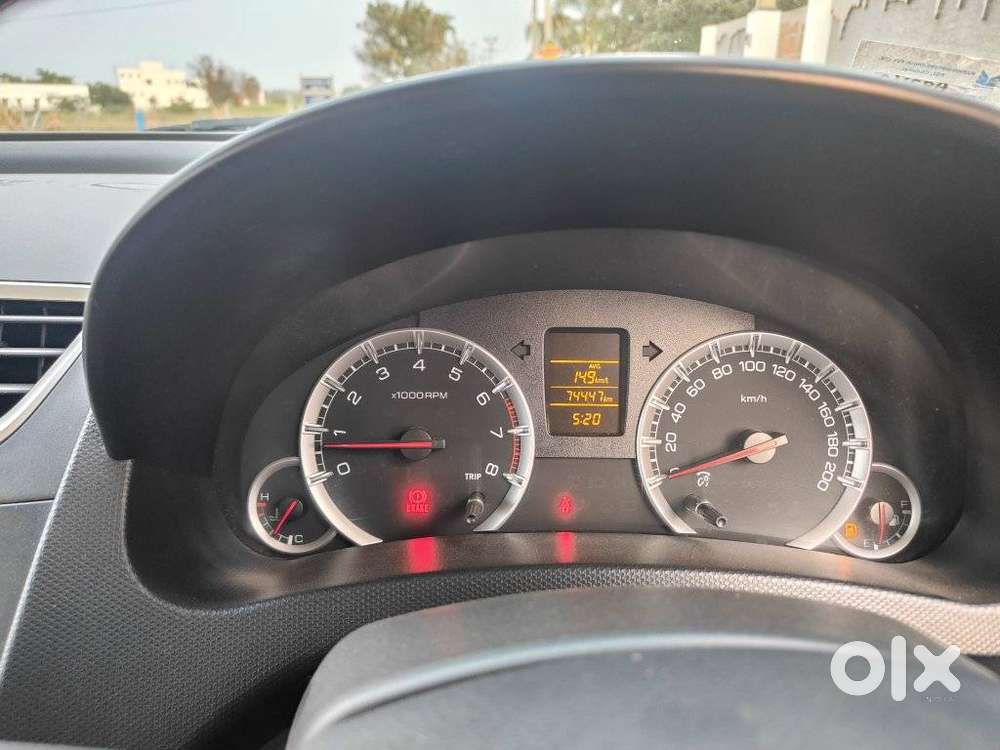Maruti Suzuki Swift Vxi Abs Bsiv, 2016, Petrol