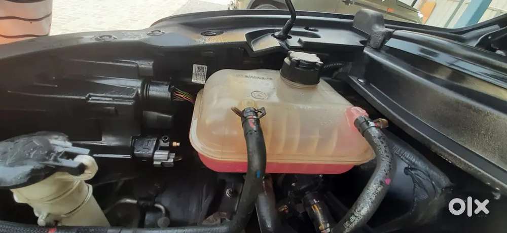 Mahindra Xuv700 2023 Diesel 60500 Km Driven