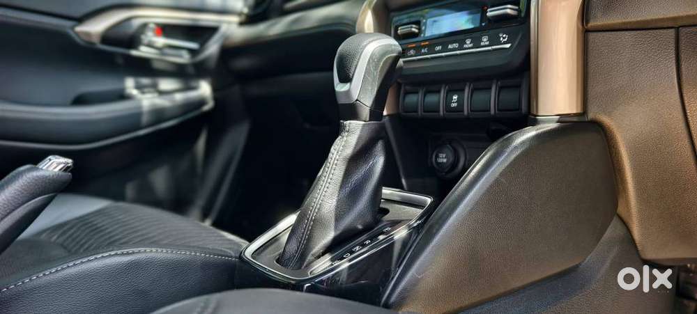 Maruti Suzuki Grand Vitara 1.5 Alpha Plus Intelligent Hybrid Ecvt, 2..