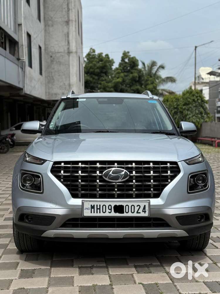 Hyundai Venue 1.0 Sx (o) Turbo Dual Tone, 2022, Petrol