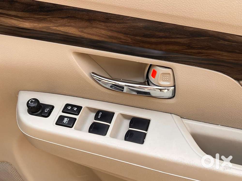 Maruti Suzuki Ertiga Zxi Plus Shvs, 2019, Petrol