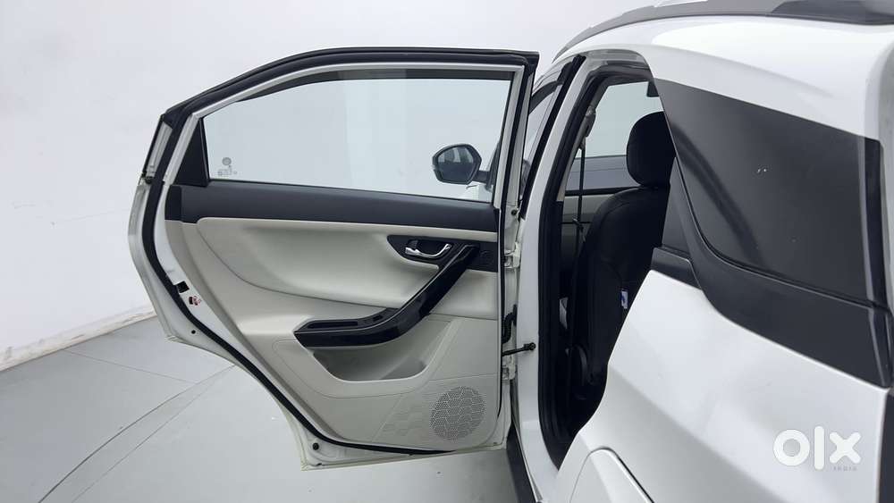 Tata Nexon 1.2 Revotron Xz Plus, 2022, Petrol