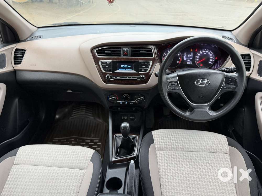 Hyundai Elite I20 Sportz (o) 1.2, 2018, Petrol