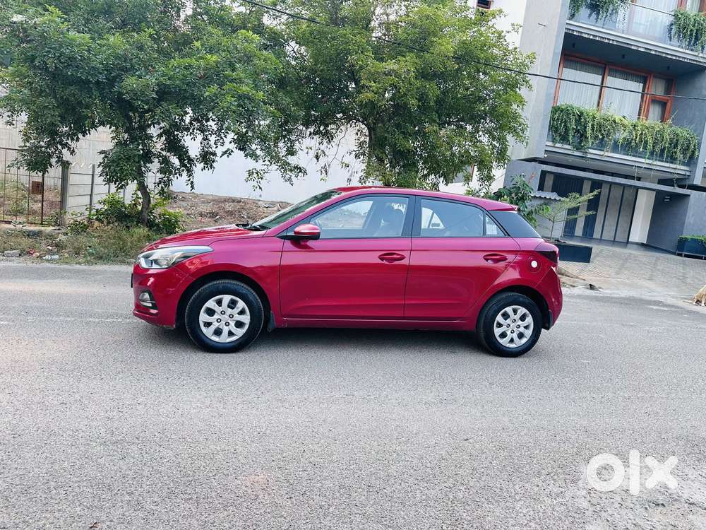 Hyundai I20 Sportz 1.2 Bs-iv, 2018, Petrol