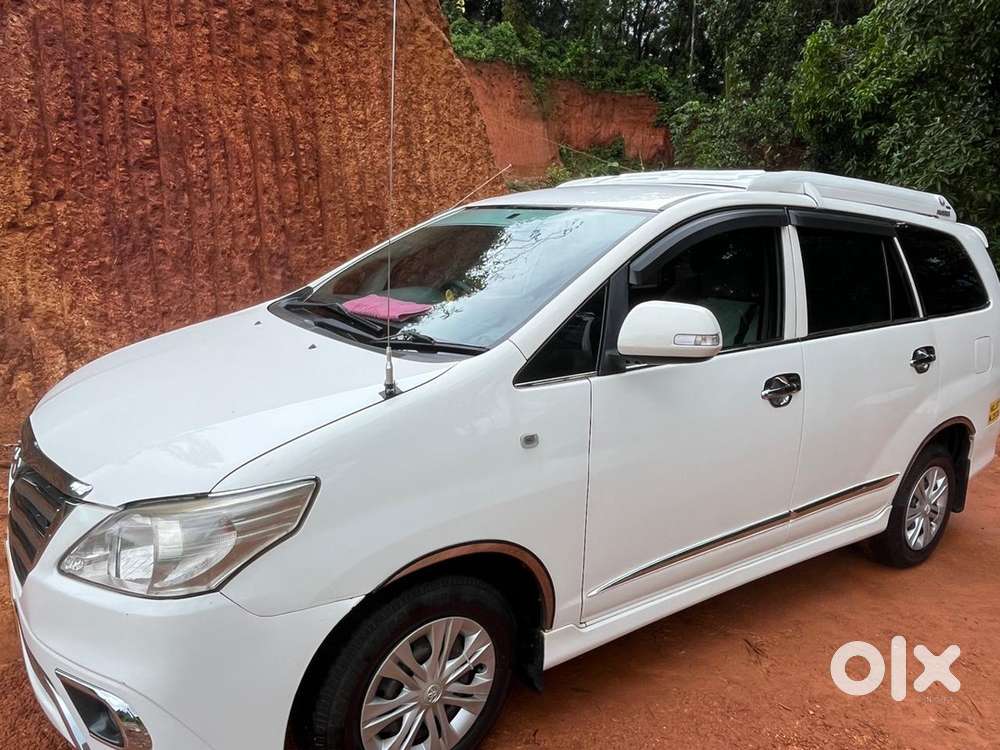Toyota Innova Diesel 2016taxi Kerala