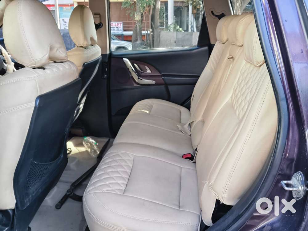 Mahindra XUV500 W8, 2012, Diesel