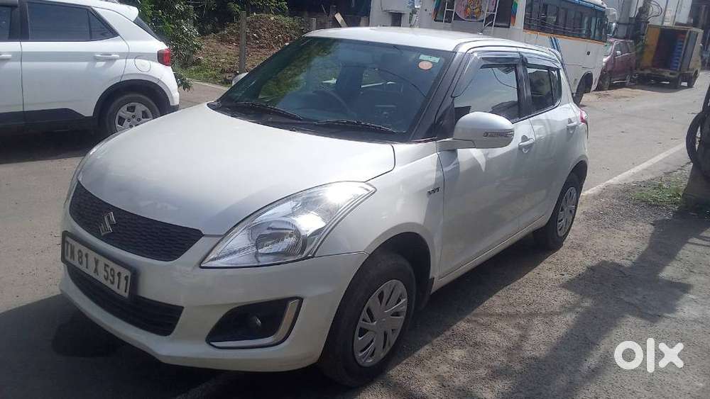 Maruti Suzuki Swift Vxi Optional, 2017, Petrol