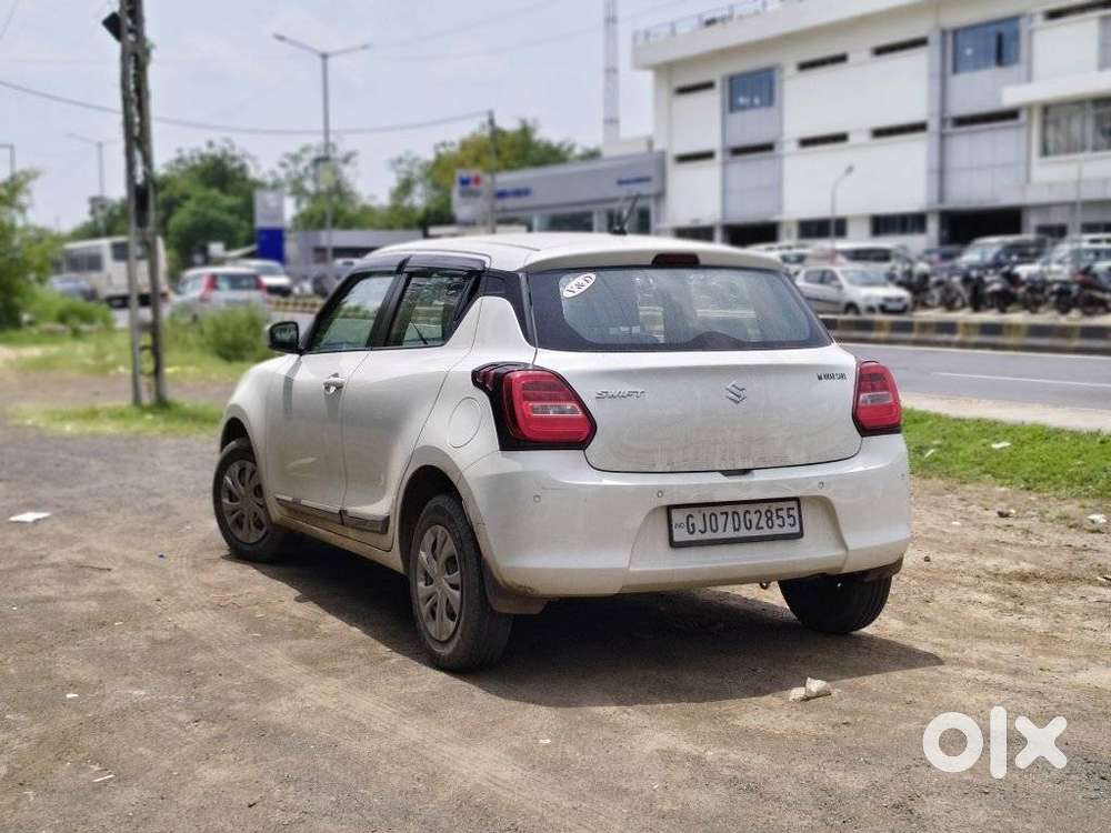 Maruti Suzuki Swift Vxi + Manual, 2024, Petrol