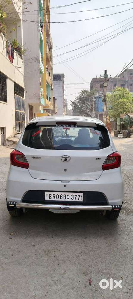 Tata Tiago, 2018, Petrol