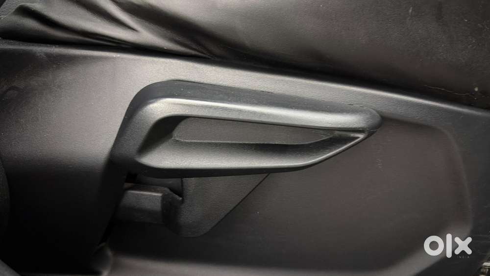 Tata Curvv Creative Plus S 1.2 Revotron Petrol 7dca, 2025, Petrol