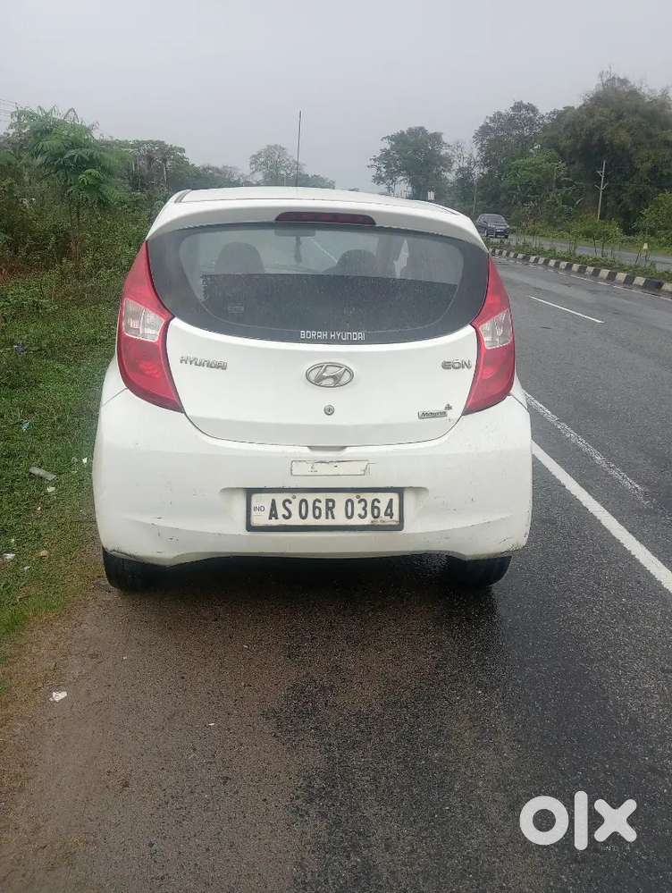 Hyundai Eon15 Petrol 100000 Km Driven