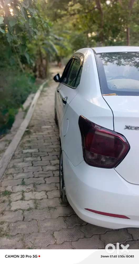 Hyundai Xcent 2016
