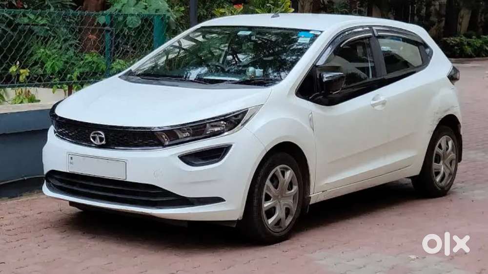 Tata Altroz Petrol 2025 Petrol Well Maintained