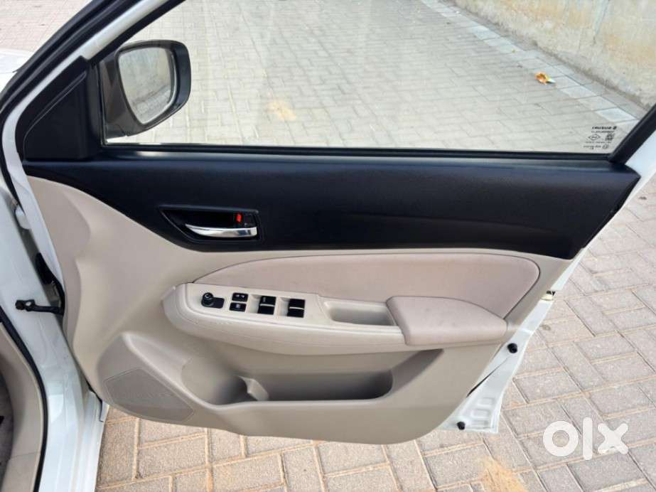 Maruti Suzuki Dzire 1.2 Vxi Amt, 2020, Petrol