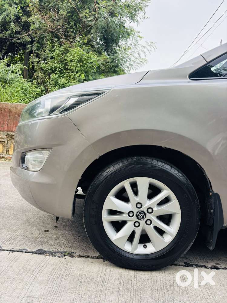 Toyota Innova Crysta 2.4 G Plus Mt, 2017, Diesel