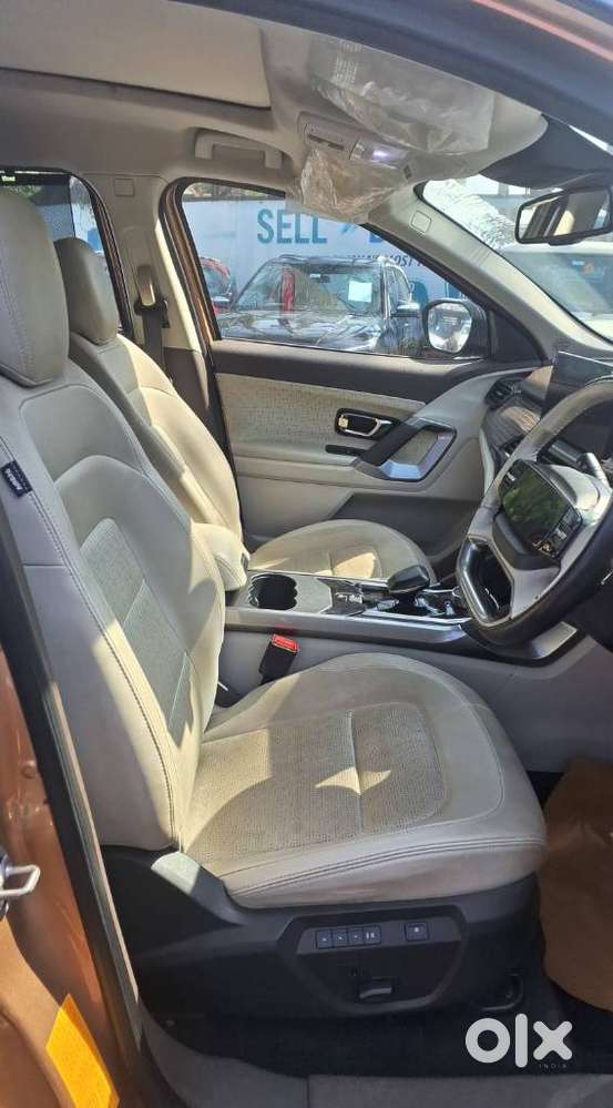 Tata Safari Accomplished X Plus 7 Str Dark Edition At, 2026, Diesel