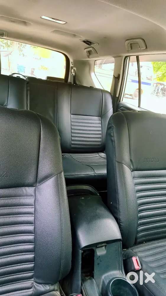 Toyota Innova Crysta 2017 Diesel Mt 8 Str