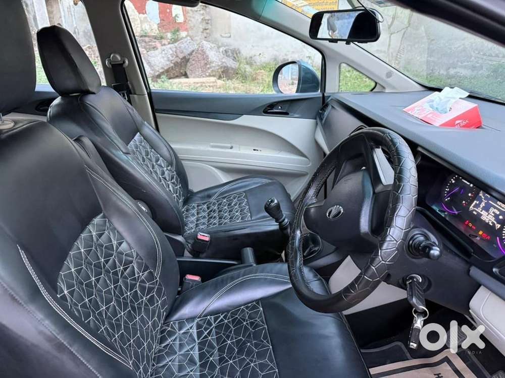 Mahindra Marazzo 2019 Diesel 135000 Km Driven Well Maintained.