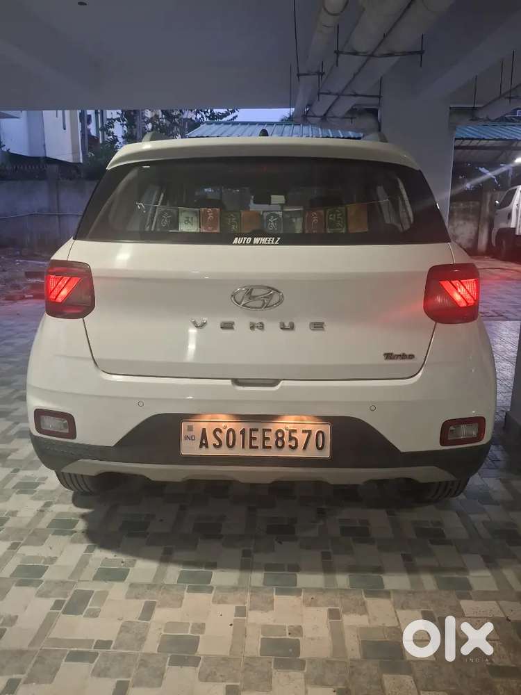 Hyundai Venue 2019 Petrol Well Maintained