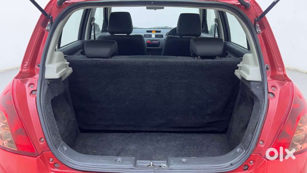 Maruti Suzuki Swift Vxi Bsiv, 2011, Petrol
