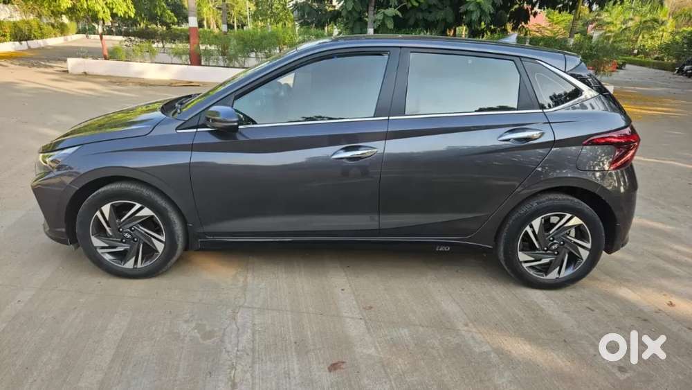 Hyundai I20 Asta (o) 1.2 Mt, 2023, Petrol
