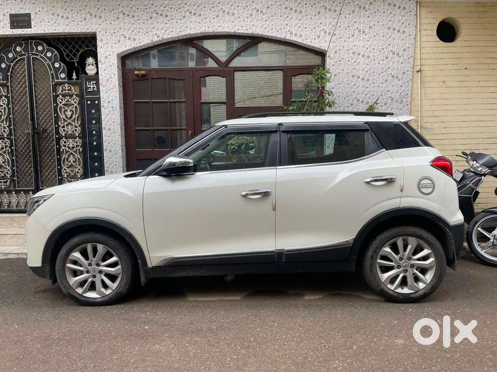 Mahindra Xuv300 2020 Petrol Well Maintained