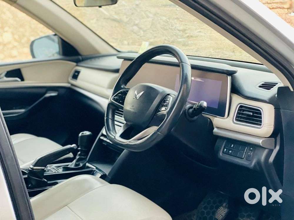 Mahindra Xuv700 2.2 Ax 7 Diesel Mt Str, 2022, Diesel