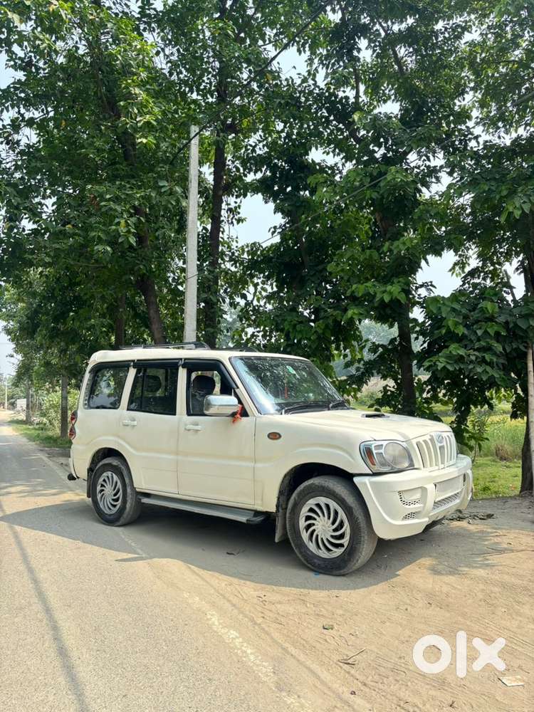 Mahindra Scorpio 2013 Diesel Well Maintained
