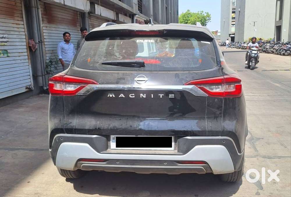 Nissan Magnite 1.0 Xv Red Edition, 2023, Cng & Hybrids