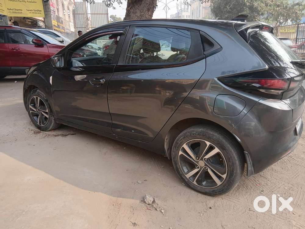 Tata Altroz Xz Plus (s) Icng, 2023, Cng & Hybrids